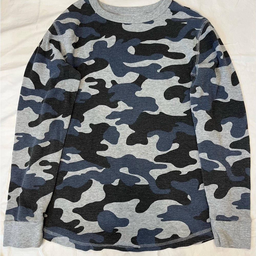 Old Navy Kids Camo Long Sleeve Tee - Gray and Black